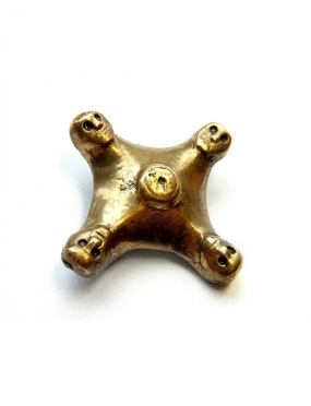 905 Brass brooch with Four...