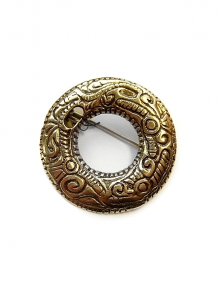 790 Brass brooch with stylized Birds