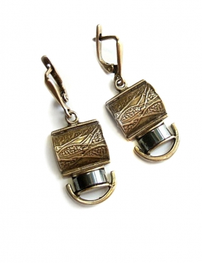 836 Brass earrings