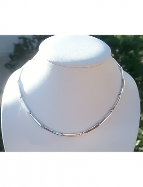 454 Silver hoop necklace...