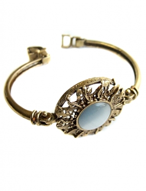 658 Brass bracelet with Cat's Eye