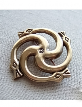 503 Brass brooch with the...