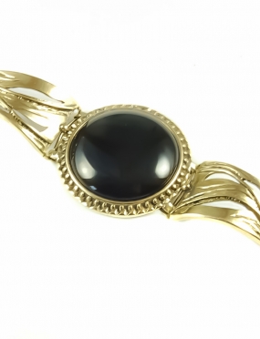 1672 Brass bracelet with Onyx