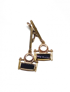 1889 Brass earrings with Onyx