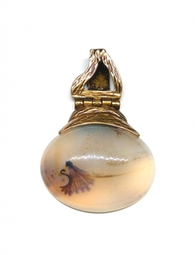 1895 Brass pendant with Agate