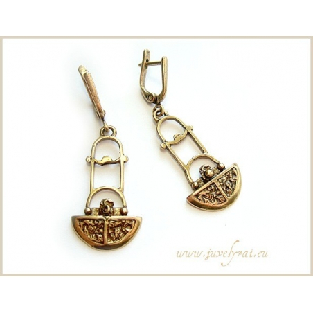 547 Brass earrings