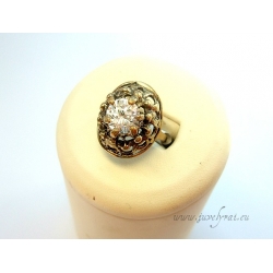 930 Brass ring with Zircon