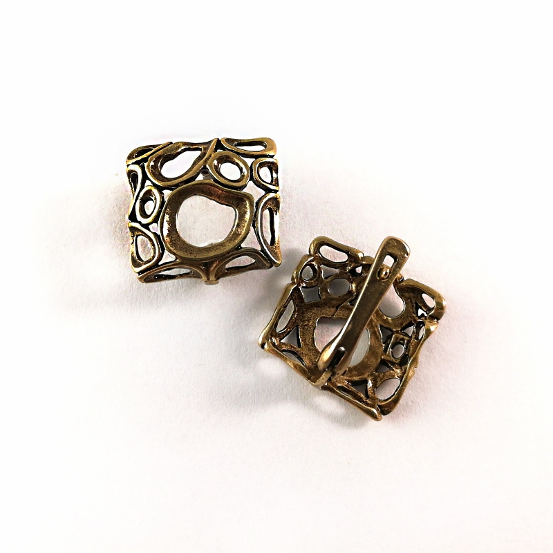 2240 Brass earrings